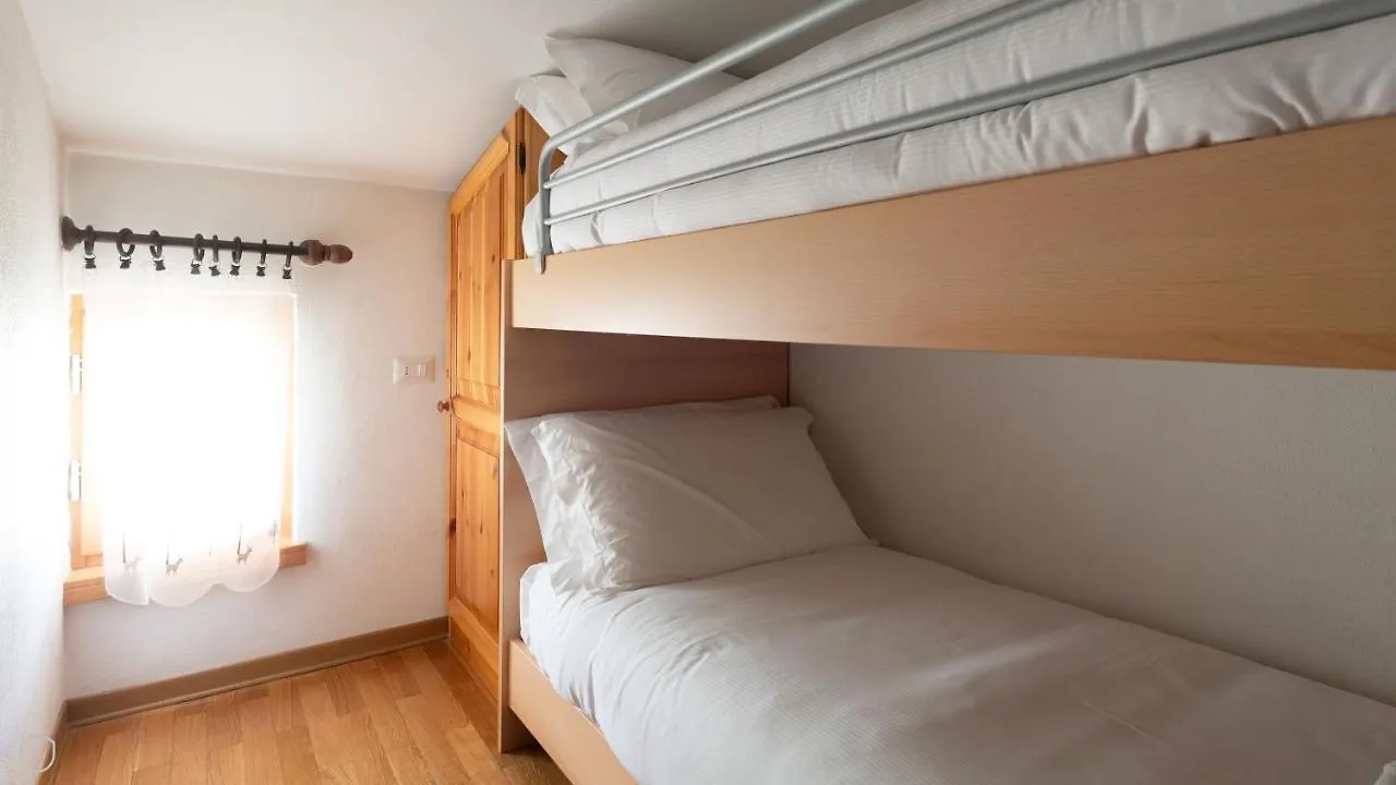 Leopardi 3 Apartment Bormio 0*,