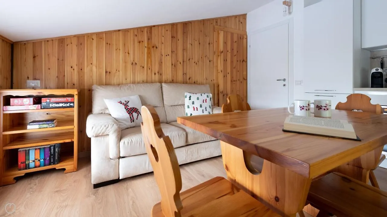 Leopardi 3 Apartment Bormio 0*,